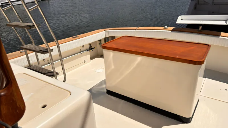 1989 Egg Harbor 43 Convertible Sport Fisherman