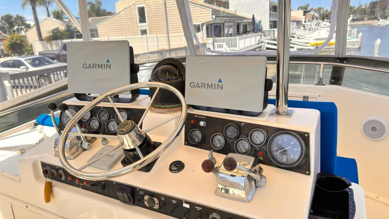 1989 Egg Harbor 43 Convertible Sport Fisherman