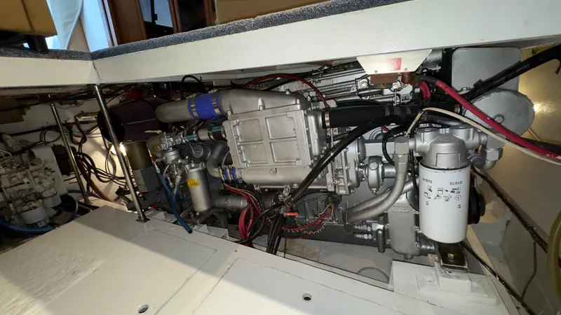 1989 Egg Harbor 43 Convertible Sport Fisherman
