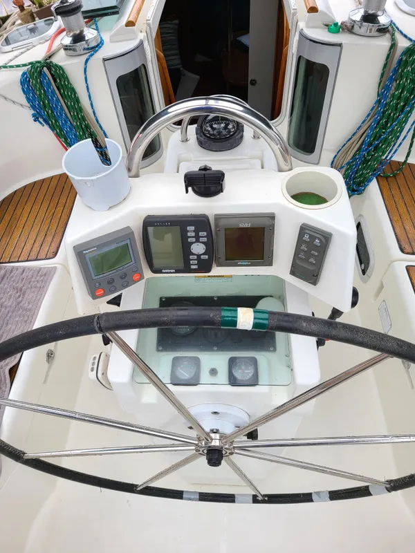 1997 Beneteau 351