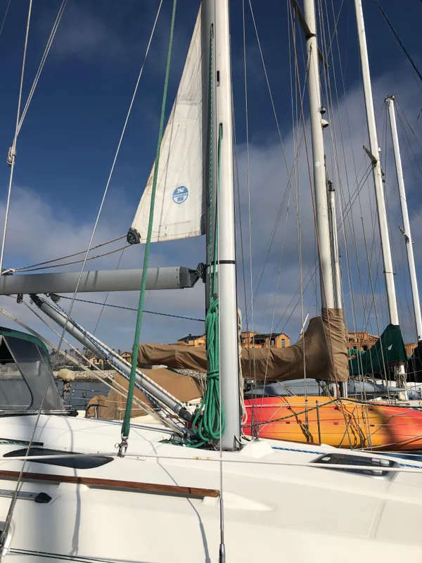 1997 Beneteau 351