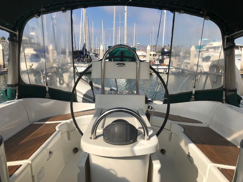 1997 Beneteau 351