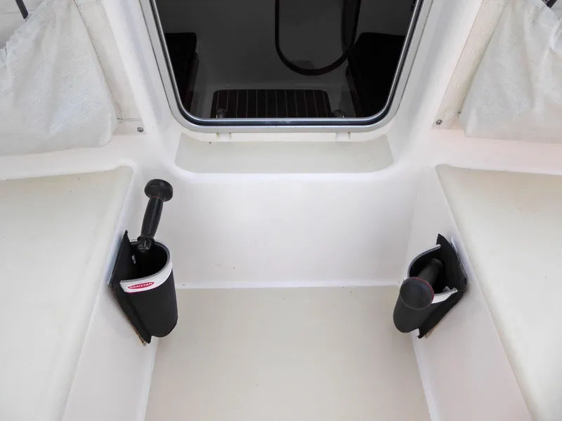 Winch holder