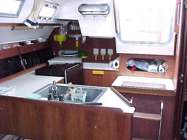 1983 Hunter