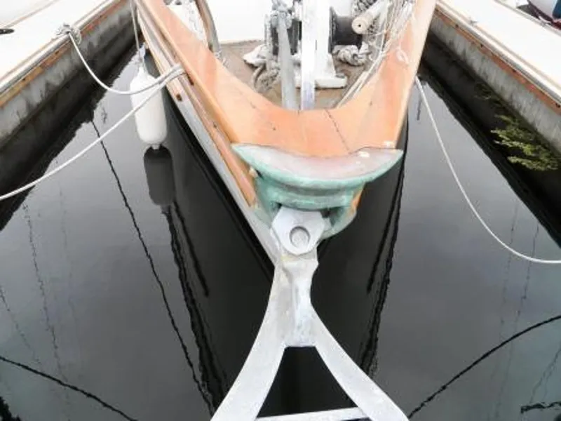 ANCHOR ROLLER