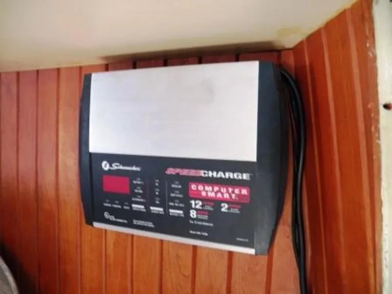 BATTERY CHARGER AFT CABIN