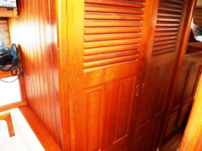 HEAD DRAWERS