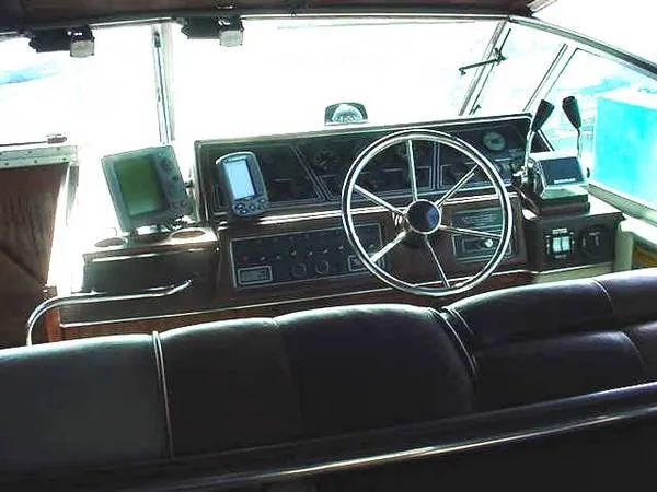 1987 Sea Ray 268 Sundancer & trailer