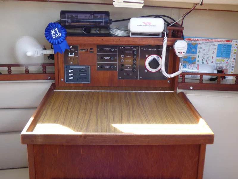 1982 Catalina 30