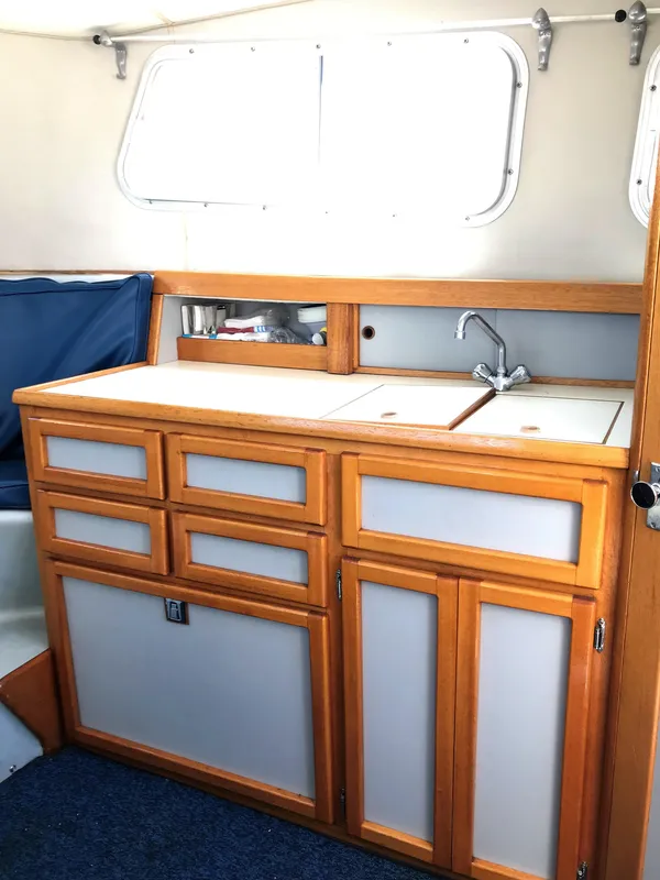 1993 Willard Marine 12 meter Navy Admirals Launch