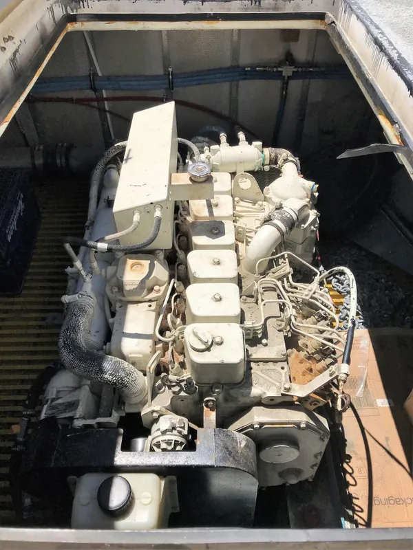 1993 Willard Marine 12 meter Navy Admirals Launch