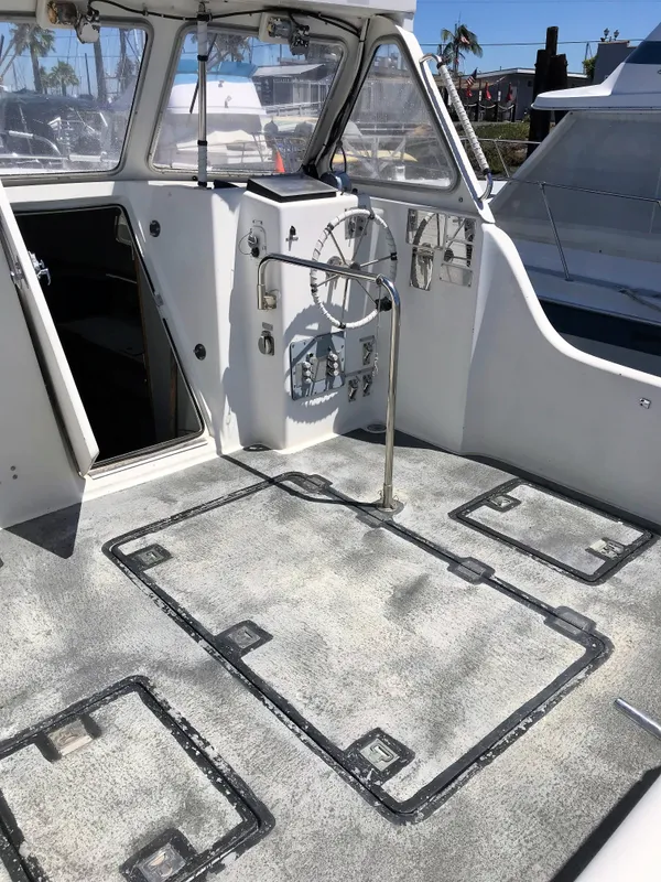 1993 Willard Marine 12 meter Navy Admirals Launch