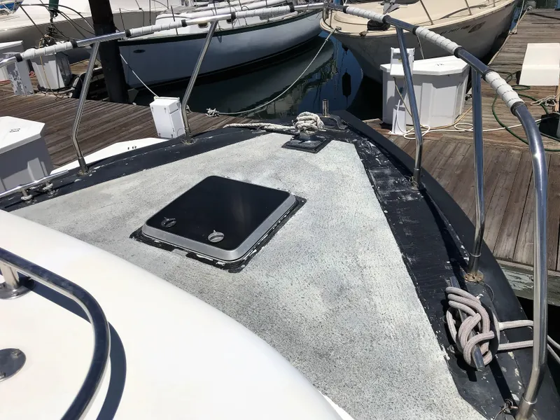 1993 Willard Marine 12 meter Navy Admirals Launch