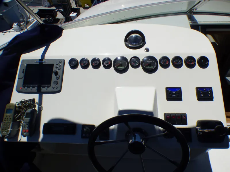 2006 Navigator 4800 Pilothouse/Sedan