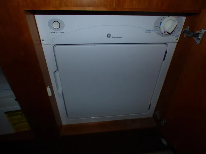 2006 Navigator 4800 Pilothouse/Sedan