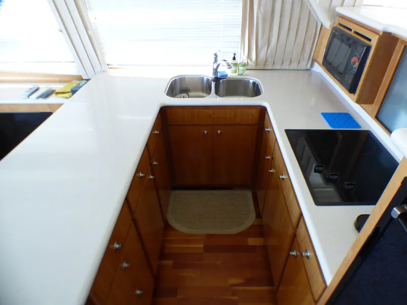 2006 Navigator 4800 Pilothouse/Sedan