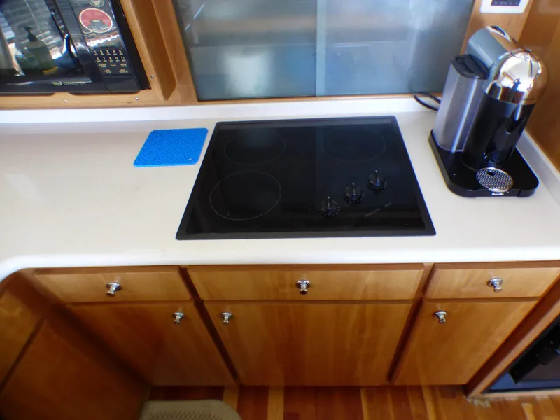 2006 Navigator 4800 Pilothouse/Sedan