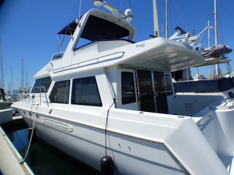 2006 Navigator 4800 Pilothouse/Sedan