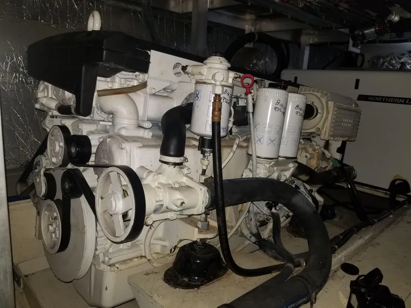 2006 Navigator 4800 Pilothouse/Sedan