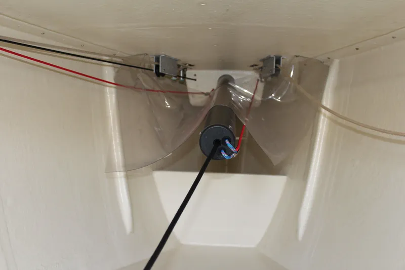 Retractable sprit interior