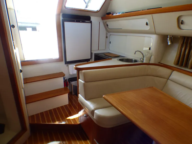 1995 Tiara Yachts Open