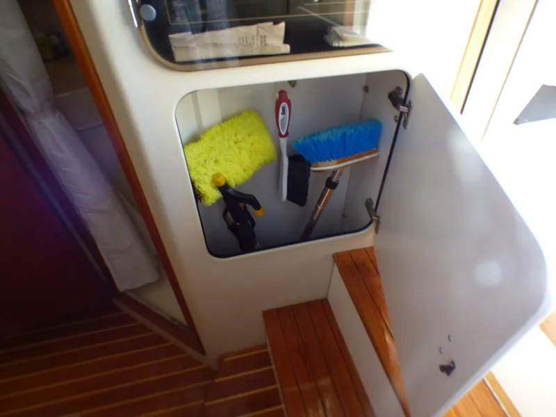 1995 Tiara Yachts Open