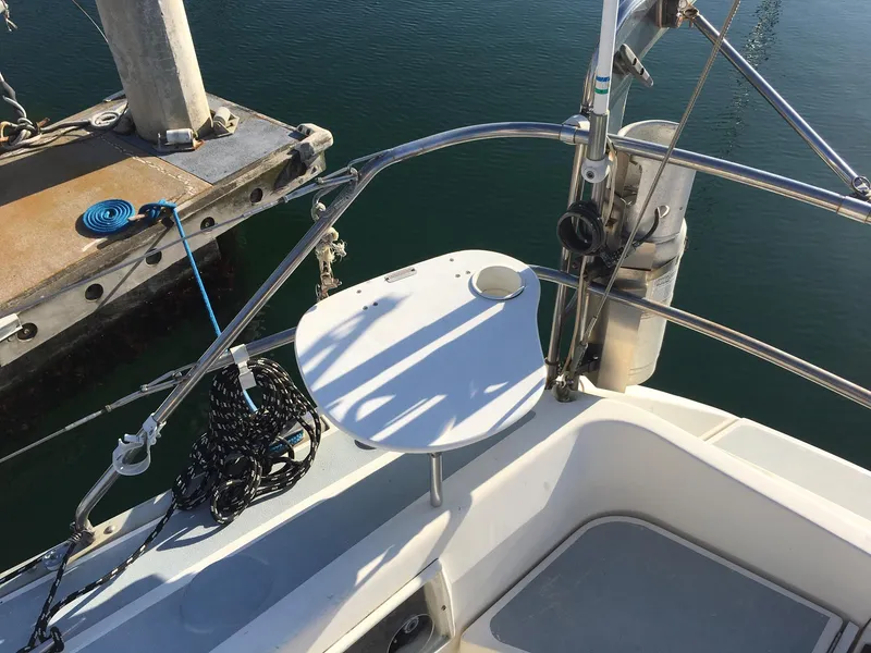 1990 Hunter 35.5