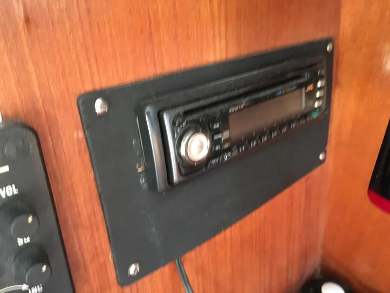 1990 Hunter 35.5