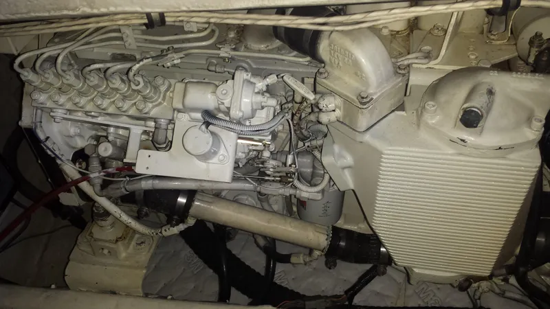 1997 Maxum 4600 SCB
