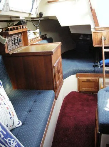 1983 Catalina 30