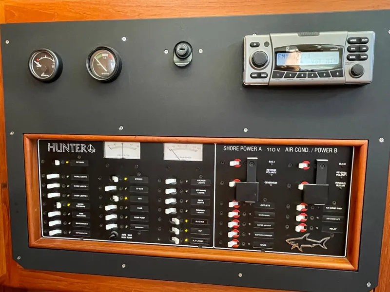 1996 Hunter 376