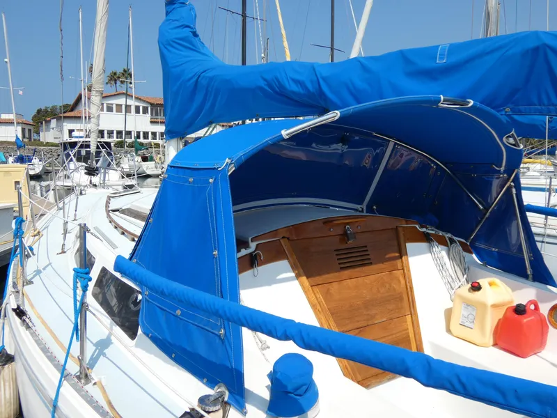 1982 Catalina 30
