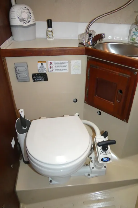 1982 Catalina 30