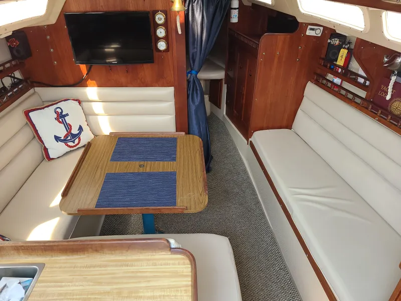 1982 Catalina 30