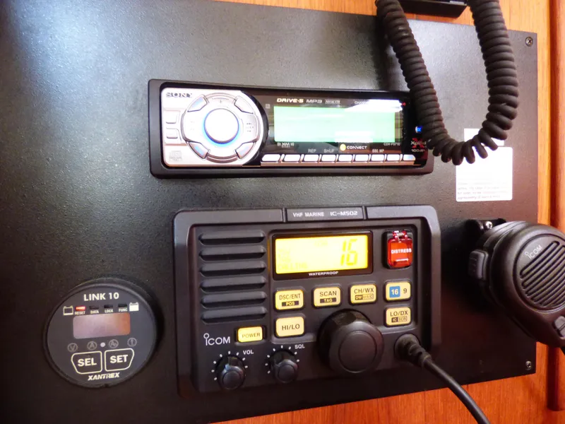 VHF - Stereo - Link 10