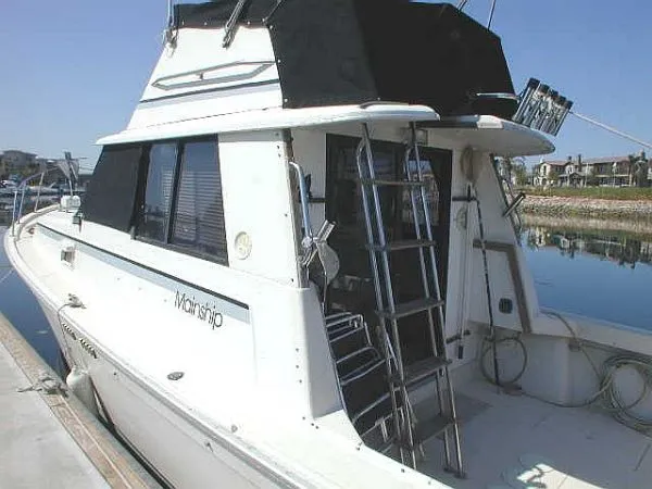 1982 Mainship Sedan/Trawler