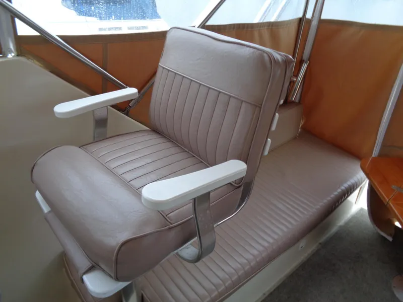 2006 Mainship Pilot II