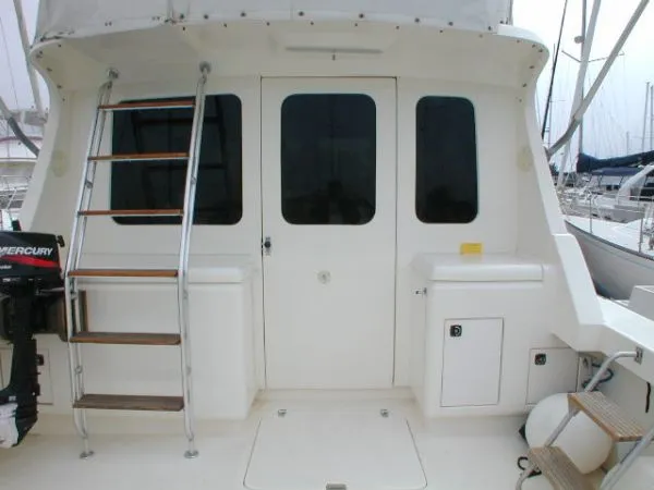 1992 Luhrs 350 Convertible