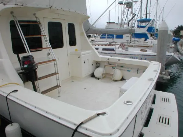 1992 Luhrs 350 Convertible