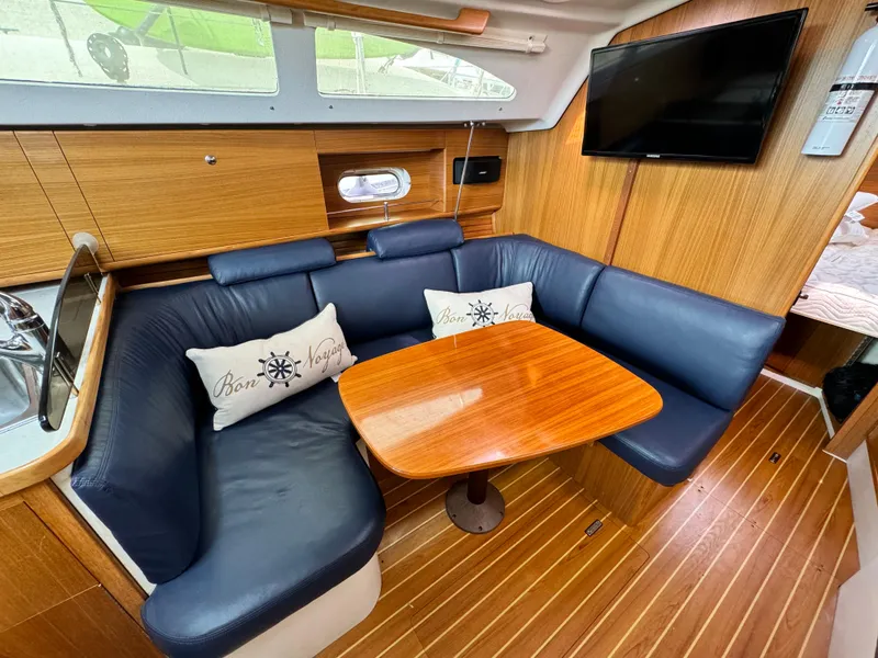 2013 Catalina 315