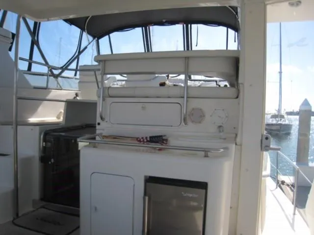 1998 Sea Ray 420 Aft Cabin