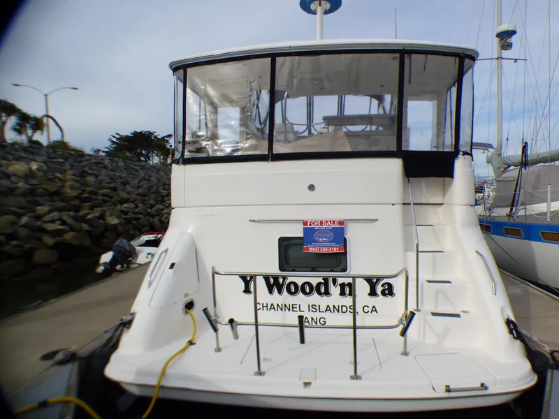 1998 Sea Ray 420 Aft Cabin