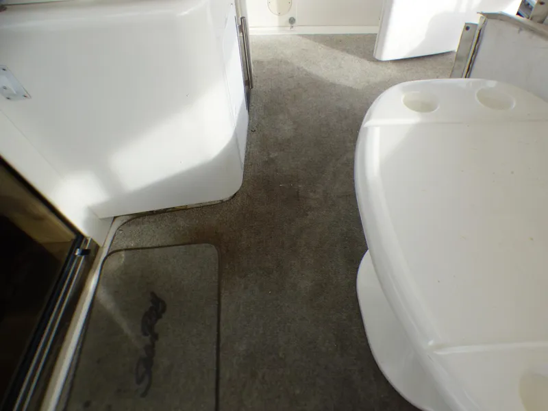 1998 Sea Ray 420 Aft Cabin