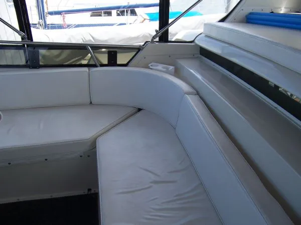 Flybridge seating