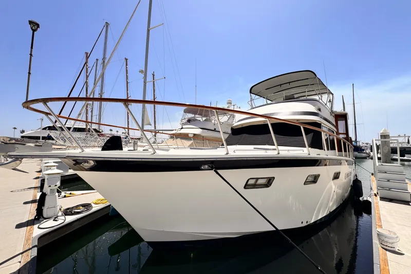 1988 Overseas PT52 COCKPIT MOTORYACHT