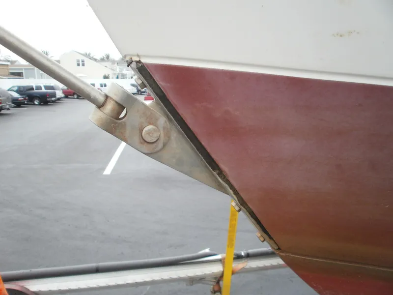 bobstay rod and attachment