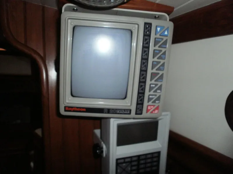 Raytheon radar