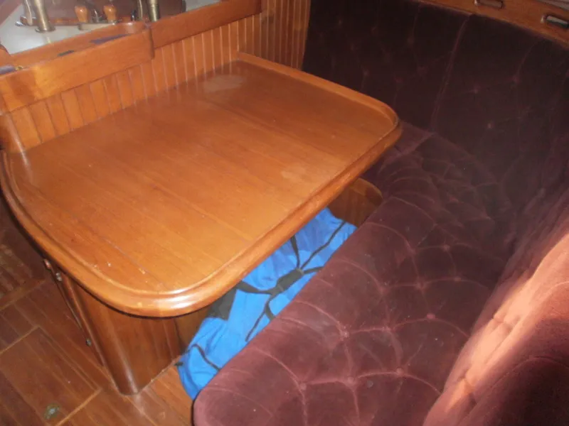 Dinette and dining table fixed