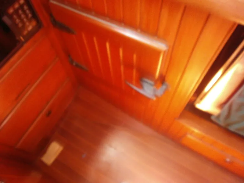 front door to refrigeration box