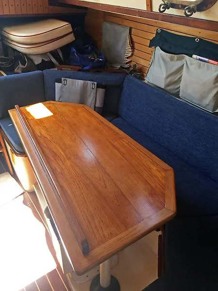 1980 Pacific Seacraft Orion 27